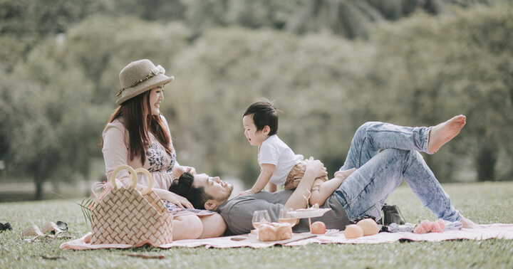 Things to do during family staycation - picnic